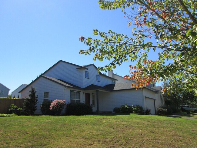 17816 SW Gillette Ln in Sherwood, OR - Building Photo - Building Photo