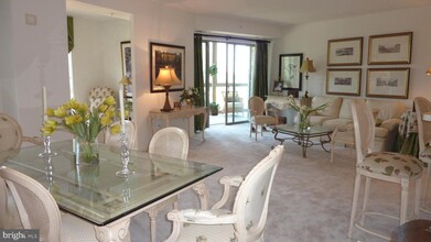 19355 Cypress Ridge Terrace-Unit -521 in Leesburg, VA - Building Photo - Building Photo