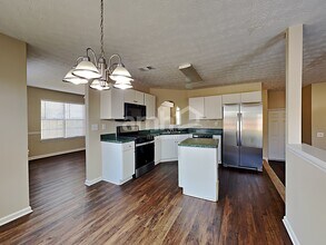 602 Thrasher Ct in Locust Grove, GA - Building Photo - Building Photo
