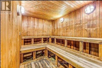 349 Rathburn Rd W in Mississauga, ON - Building Photo - Building Photo