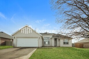 4303 SW Brownstone Ave in Bentonville, AR - Building Photo