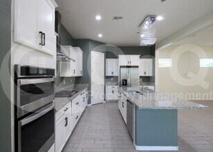 1086 S Vine St in Chandler, AZ - Building Photo - Building Photo