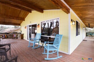 1087 Driftwind Dr in Canyon Lake, TX - Building Photo - Building Photo
