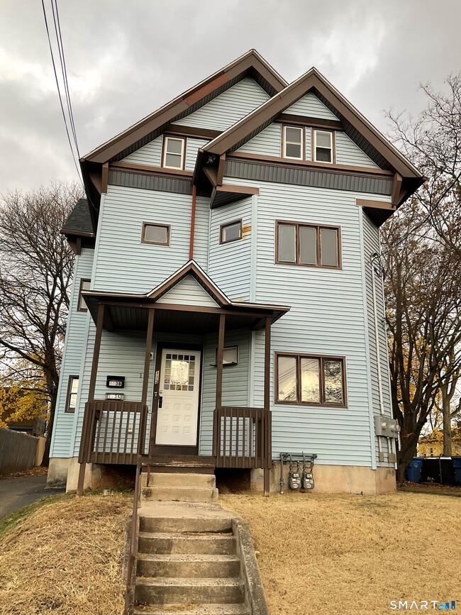 property at 113 Fairview St