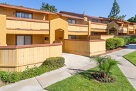 Concord Square Apartments in Riverside, CA - Foto de edificio - Building Photo