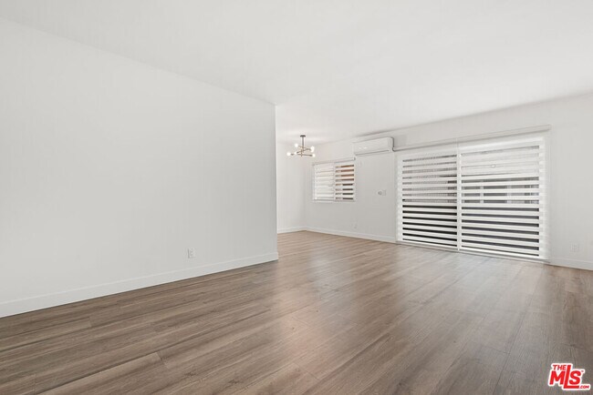 3707 S Canfield Ave in Los Angeles, CA - Building Photo - Building Photo