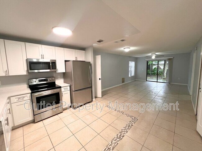 411 Slumber Ln in Casselberry, FL - Building Photo - Building Photo
