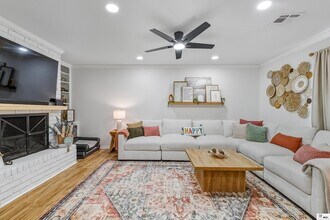 111 Jennifer Ln in West Monroe, LA - Foto de edificio - Building Photo