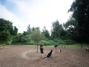 Long Meadow Landings in Groton, CT - Foto de edificio - Building Photo