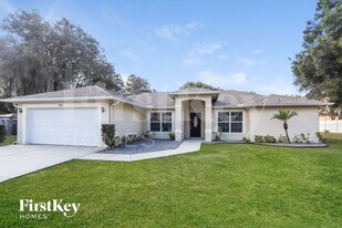1860 Kim Acres Ln in Dover, FL - Building Photo