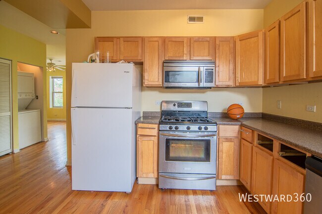 8158 S Drexel Ave in Chicago, IL - Building Photo - Building Photo