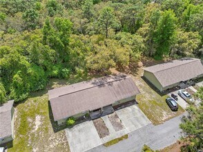 2910 S Coleman Ave in Homosassa, FL - Building Photo - Building Photo