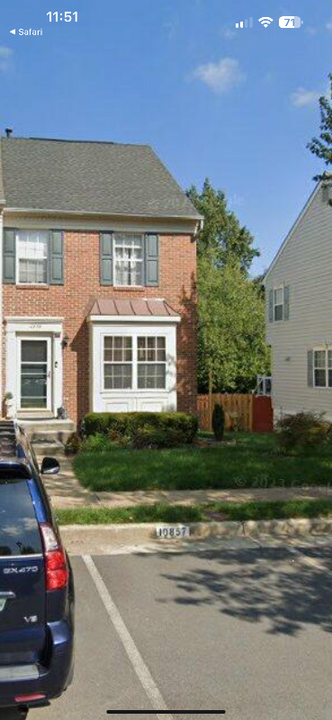 10859 Murray Downs Ct in Reston, VA - Building Photo