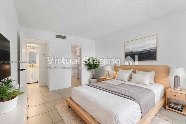 1800 Sans Souci Blvd in North Miami, FL - Building Photo - Building Photo