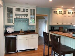 21 Baldwin Ct in Jamestown, RI - Building Photo - Building Photo