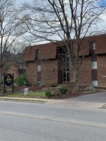 2065 Sutton Ave in Cincinnati, OH - Building Photo