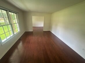 1728 Lynwood Ln in Albany, GA - Foto de edificio - Building Photo