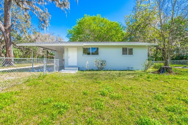 1707 Evergreen St in Ormond Beach, FL - Building Photo - Building Photo