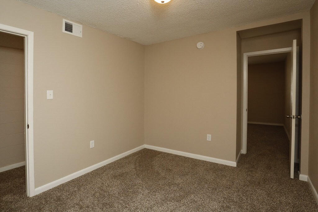 Singing River Apartments in Gautier, MS