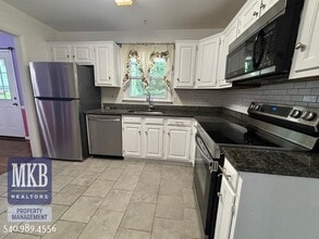 3158 Galloway Dr in Cave Spring, VA - Building Photo - Building Photo