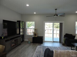 8845 Smiley Ct in Pensacola, FL - Building Photo - Building Photo