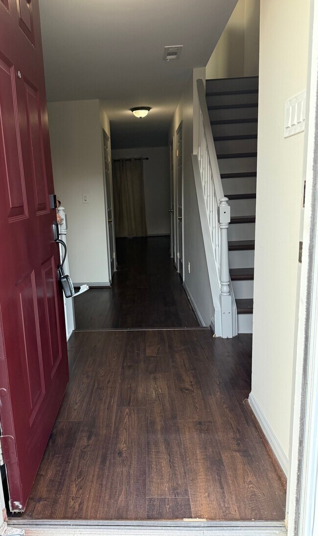 1002 N Glen Dr in Glen Mills, PA - Building Photo - Building Photo