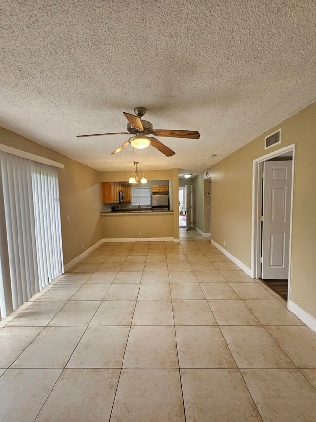 1561 Windorah Way in West Palm Beach, FL - Building Photo - Building Photo