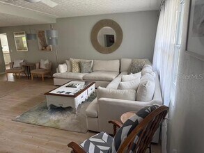 2186 Sunnyside Pl in Sarasota, FL - Building Photo - Building Photo