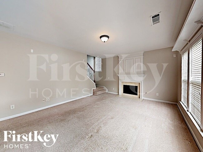 2460 Vistoria Dr in Cumming, GA - Foto de edificio - Building Photo