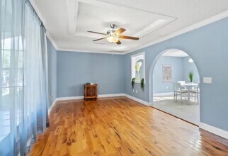 7493 Sealawn Dr in Spring Hill, FL - Foto de edificio - Building Photo