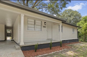 5201 Andover Dr in Jackson, MS - Building Photo - Building Photo