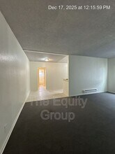 830 Davis St in Hanford, CA - Building Photo - Building Photo