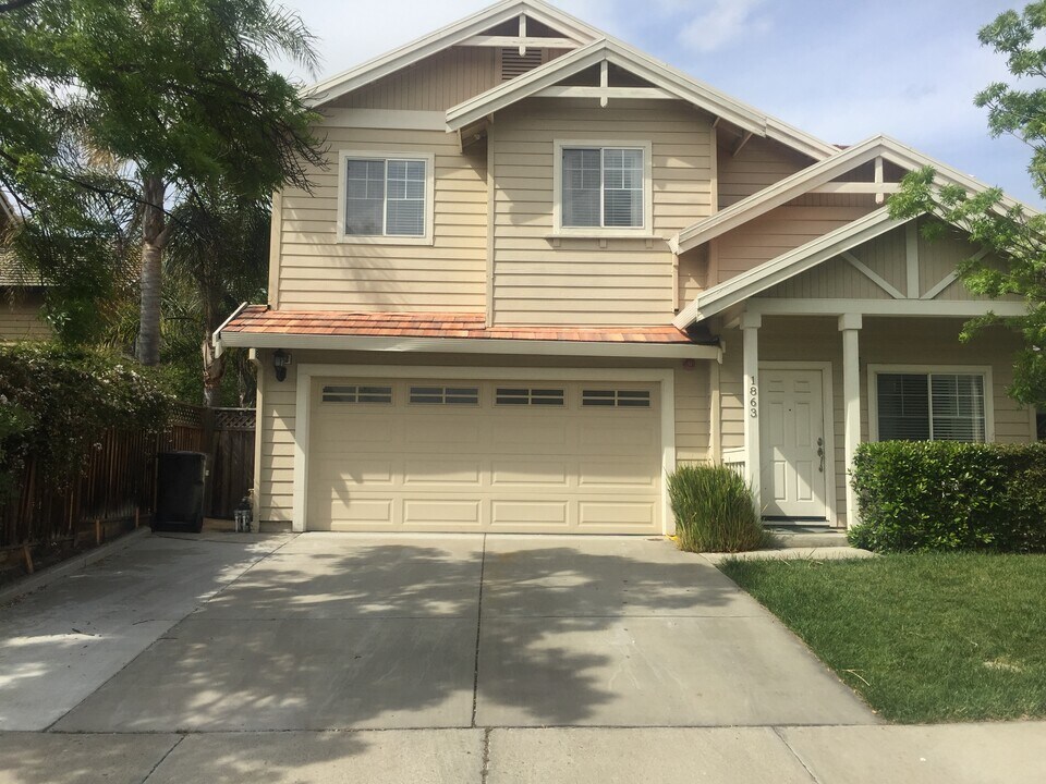 1863 Blackwood Common in Livermore, CA - Building Photo