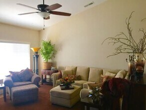 1286 Wanderer Ln in Chico, CA - Building Photo - Building Photo