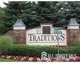 912 Del Negro Ct in South Plainfield, NJ - Building Photo