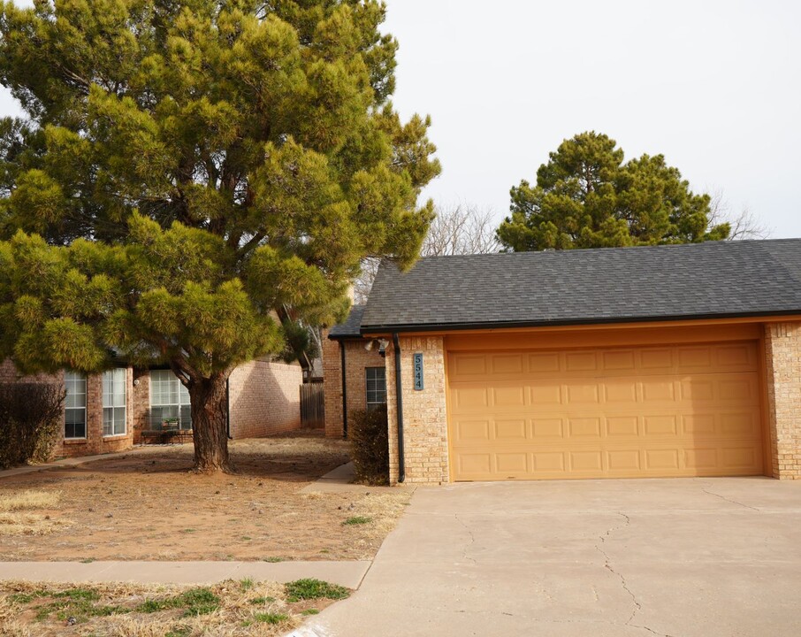 5544 93rd St in Lubbock, TX - Building Photo