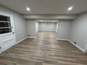 10031 Renfrew Rd in Silver Spring, MD - Building Photo - Building Photo