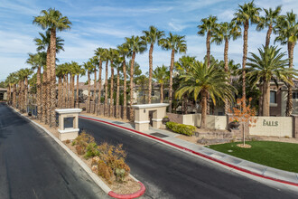 The Falls at Rhodes Ranch in Las Vegas, NV - Foto de edificio - Building Photo