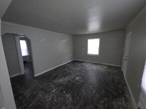 9341 Auburn St in Detroit, MI - Building Photo - Building Photo