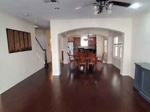 7143 Laguna Villas in Houston, TX - Building Photo - Building Photo
