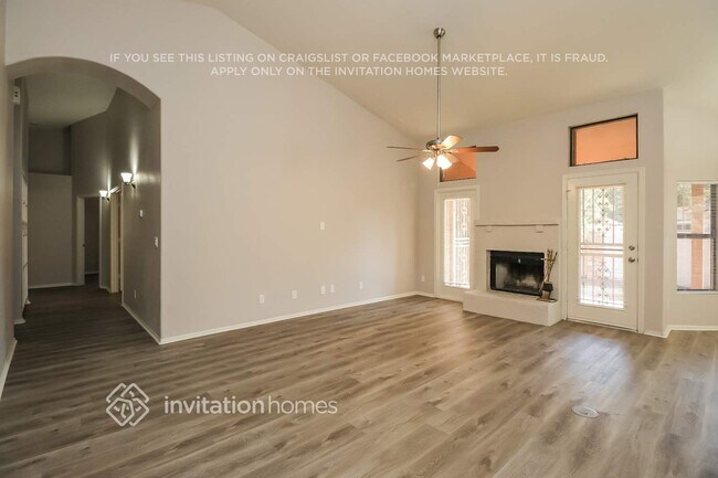 213 N Honeysuckle Ln in Gilbert, AZ - Building Photo - Building Photo