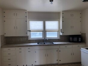 513 3rd St in Rawlins, WY - Building Photo - Building Photo