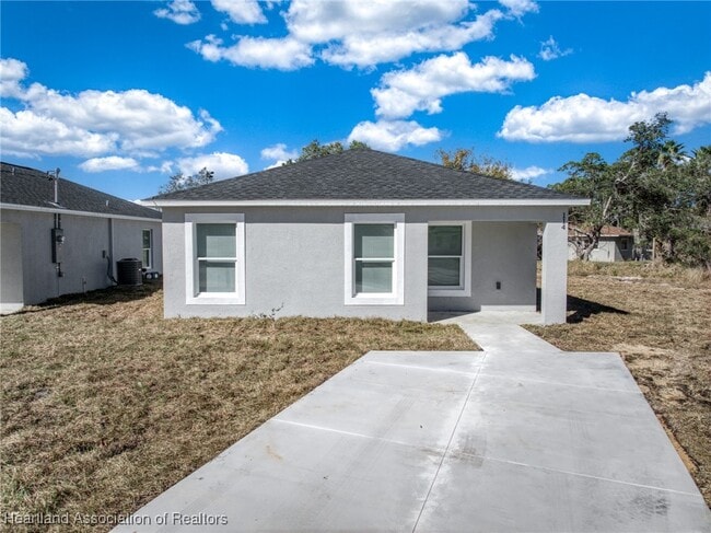 114 Atlas Ct NW in Lake Placid, FL - Building Photo - Building Photo
