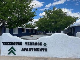 2135 Garrison Rd in Las Cruces, NM - Building Photo