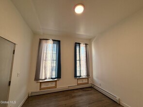 336 Clinton Ave in Albany, NY - Building Photo - Building Photo