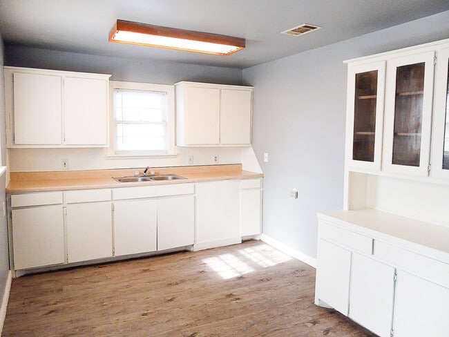 2121 20th St in Lubbock, TX - Building Photo - Building Photo