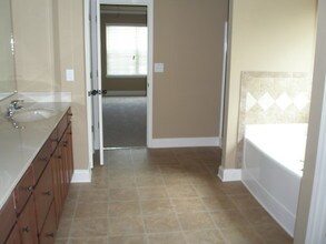 3592 Fallen Oak Dr in Buford, GA - Building Photo - Building Photo