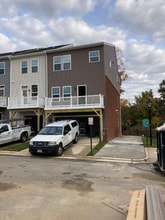 4019 Holcomb Wy in Triangle, VA - Building Photo - Building Photo