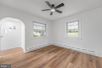 219 S Pleasantview Rd in Pottstown, PA - Building Photo - Building Photo