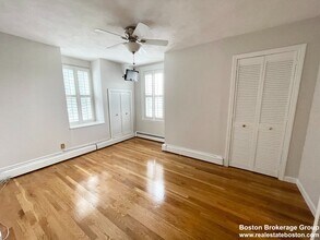 130 P St, Unit 1 in Boston, MA - Building Photo - Building Photo